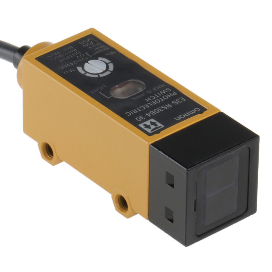 Omron E3S-RS30E4 Photoelectric Sensor for Transparent Object Detection