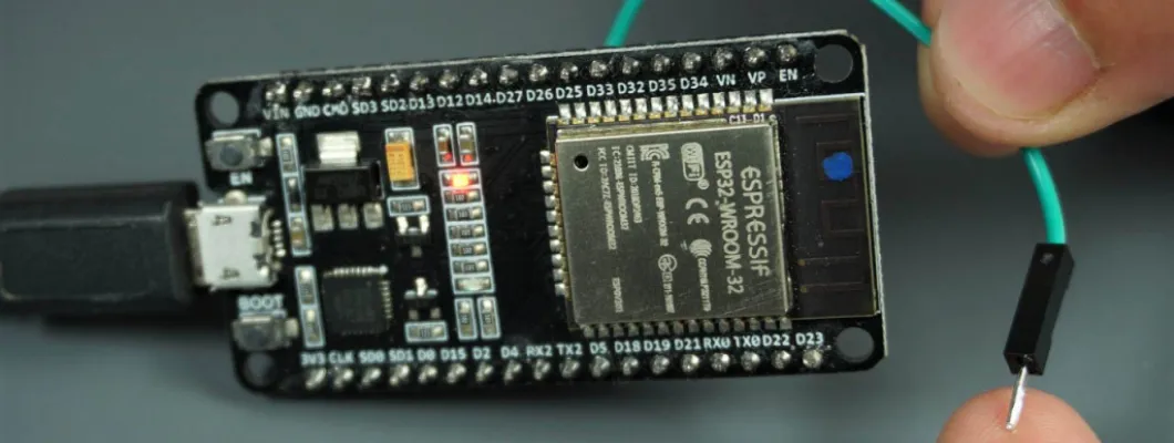 ESP32 Capacitive Touch Sensor Pins with Arduino IDE